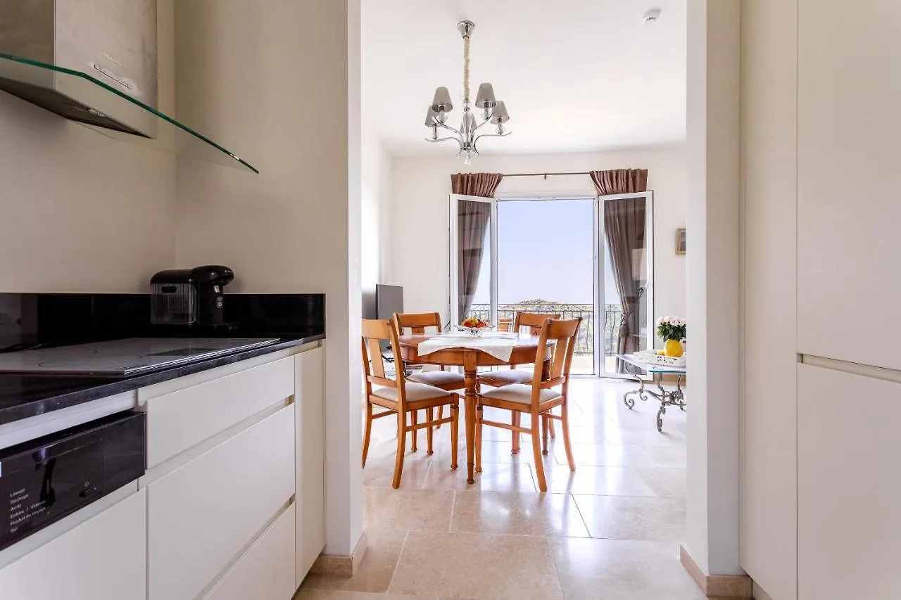 Sea View Apartment With Private Secure Parking - 2